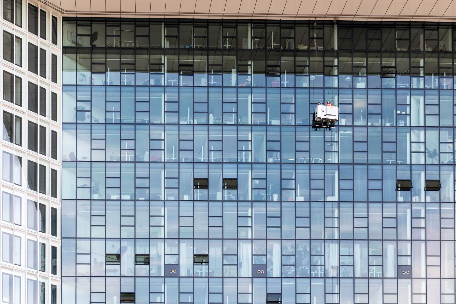 Preparing Your Storefront for Window Cleaning